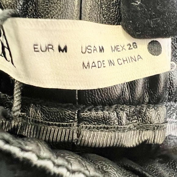 Zara Faux Leather The Weekend Pants in Black Size Medium - Picture 6 of 9